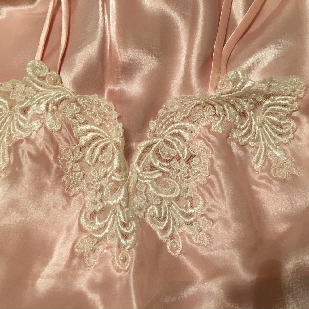 Viktoria’s Secret Camisole Shorts PJ Satin Lace vintage from 1999 gold label P